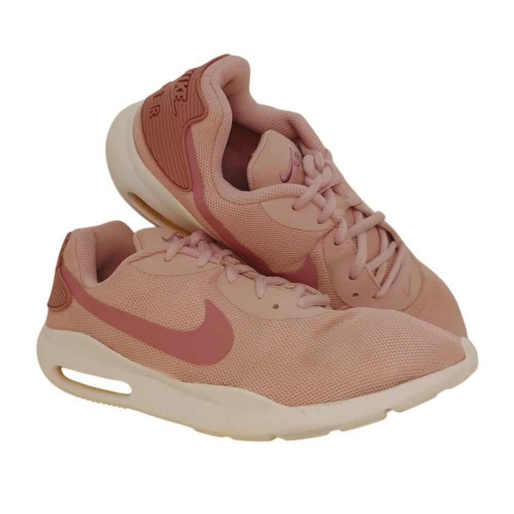 Nike Air Max Oketo Women's Lavender Sneakers - Size 8